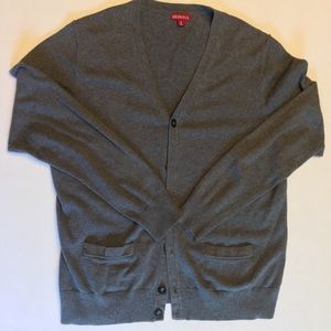 Men’s Merona sweater in grey. Fits nicely over a long sledge shirt.